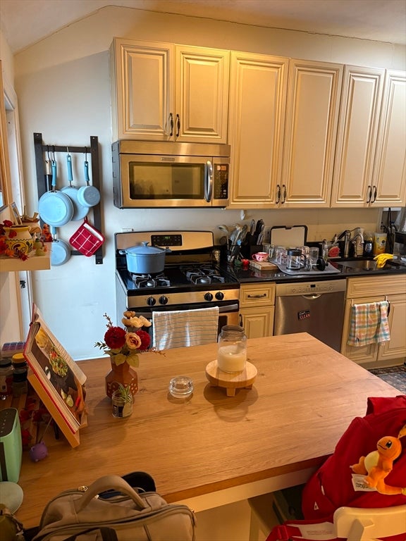 1672 Beacon St #3B, Brookline, MA Photo #1