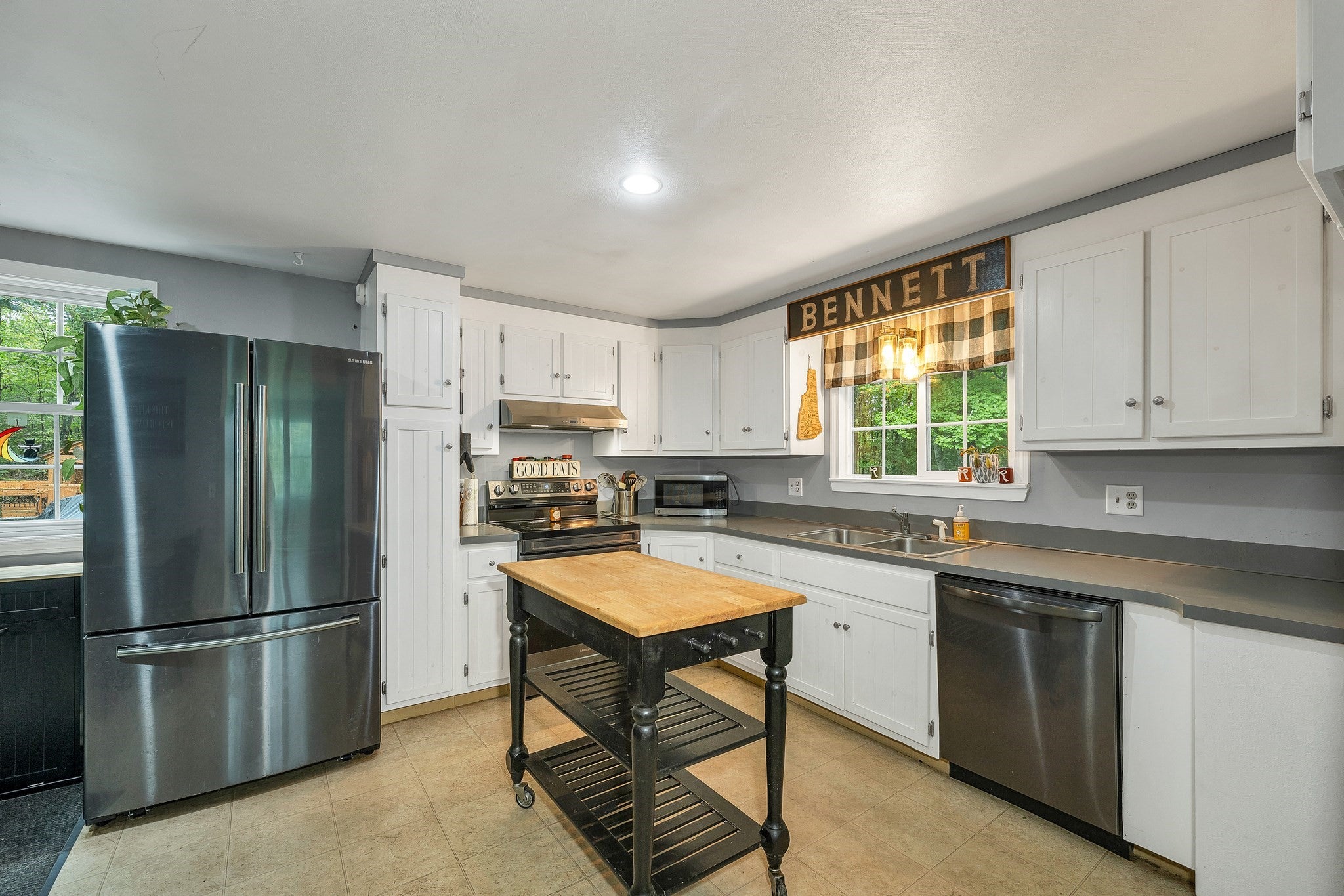 9 Epping Woods Road, Epping, NH Photo #3