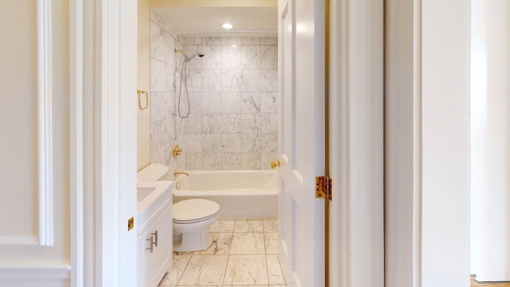 22 Beacon St #2, Boston, MA, 22 Beacon St #2, Boston, MA Photo #6