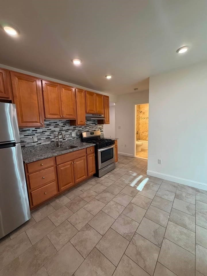 190 Main St #5, Malden, MA, 190 Main St #5, Malden, MA Photo #2