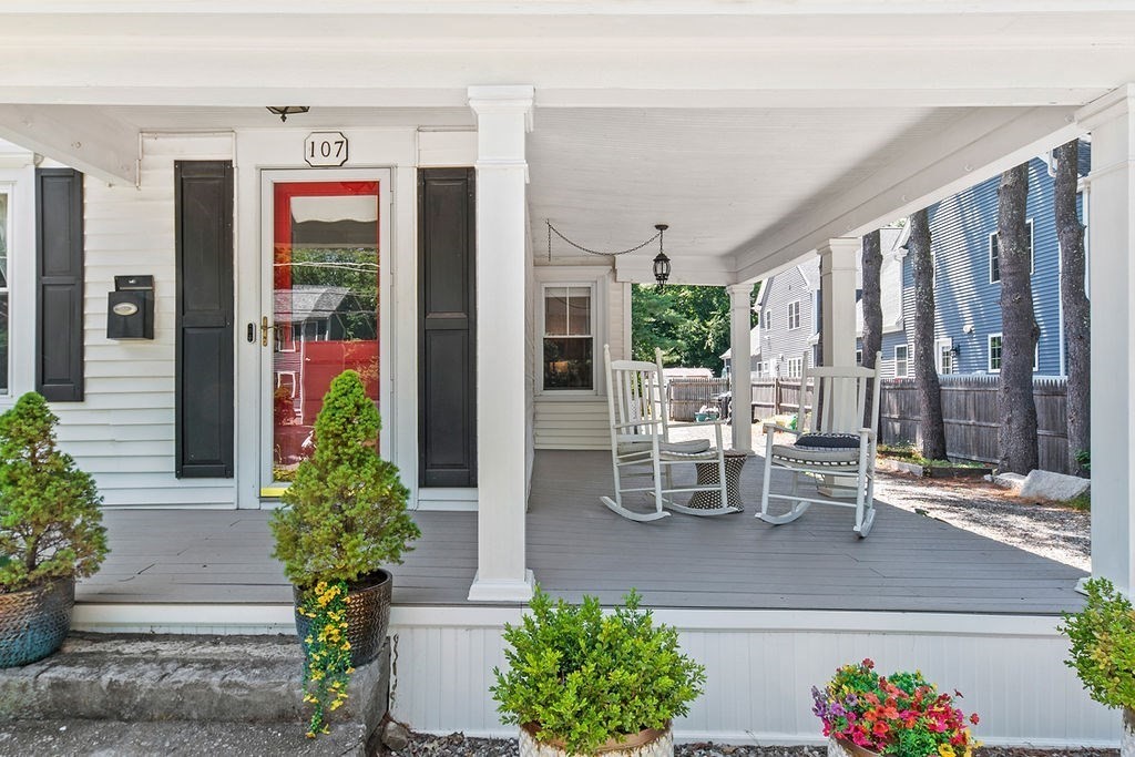 107 Dean St