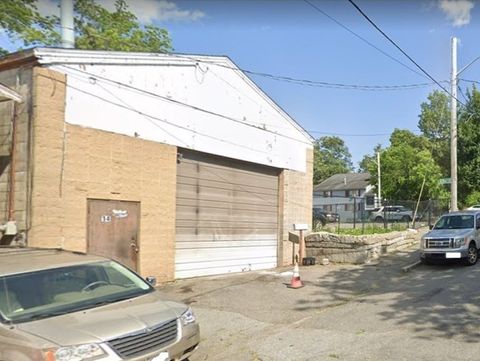 14 Carlton St Lowell MA 01851