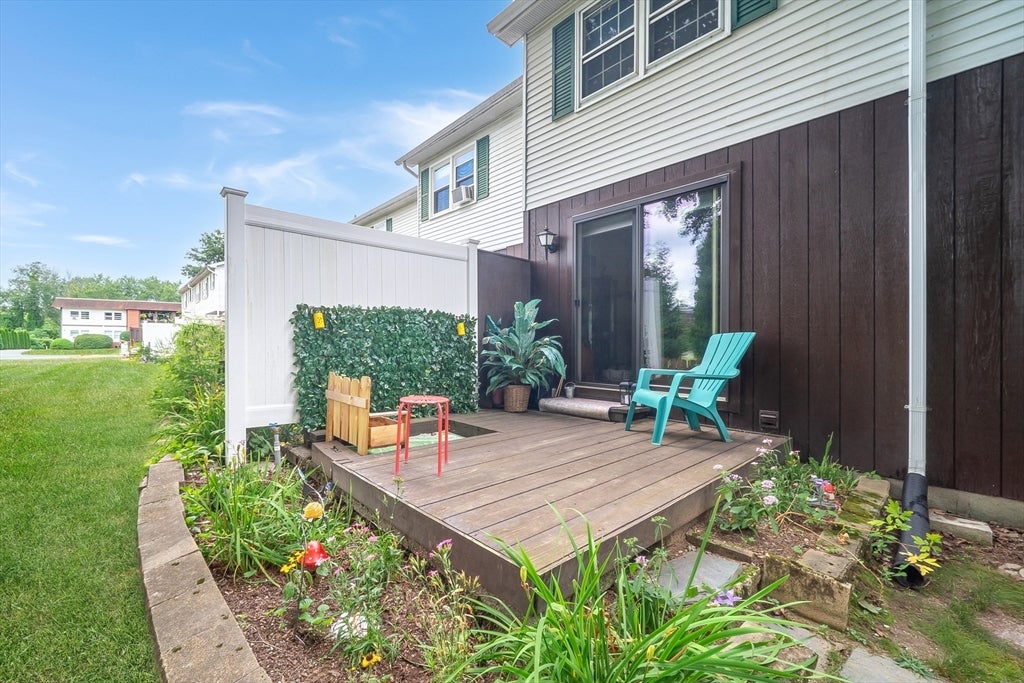 8 Keegan LN #E, Greenfield, MA, 8 Keegan LN #E, Greenfield, MA Photo #23