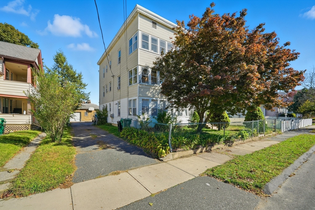 42 Ferry St