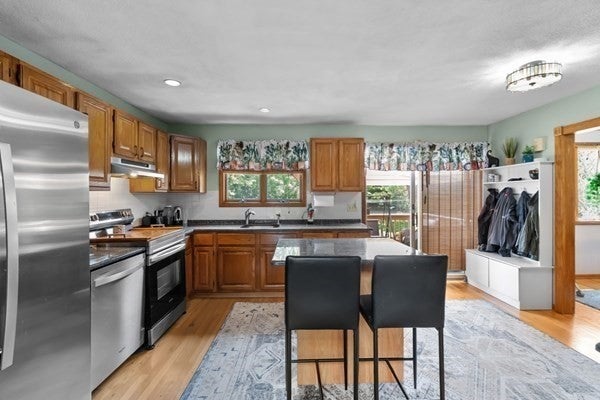394 Lees River Avenue, Somerset, MA, 394 Lees River Avenue, Somerset, MA Photo #8