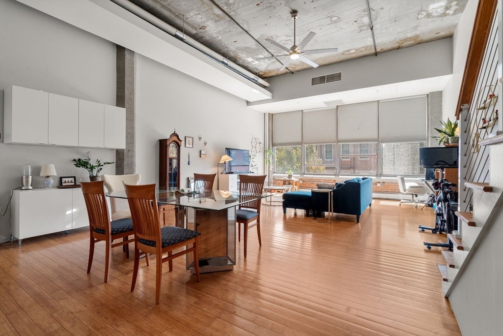 156 Porter St 240