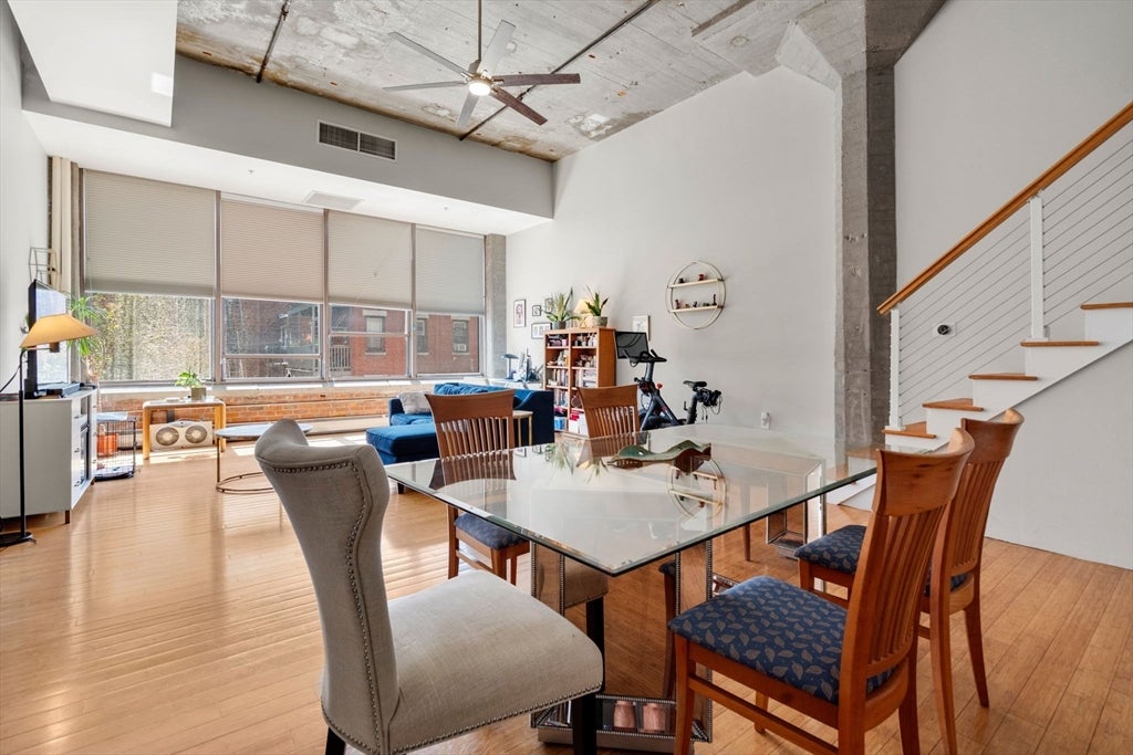 156 Porter St 240