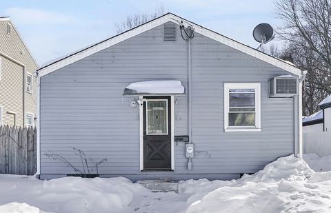 Photo of 9 Utica St, Springfield, MA 01104 (MLS # 73476042)