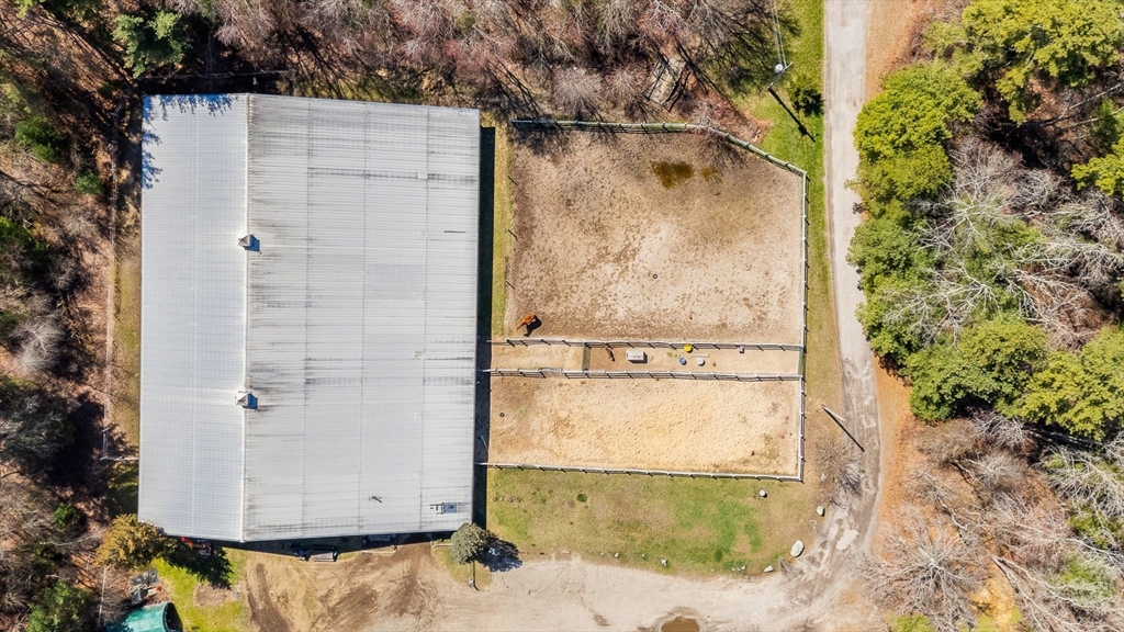 714 Snipatuit Rd