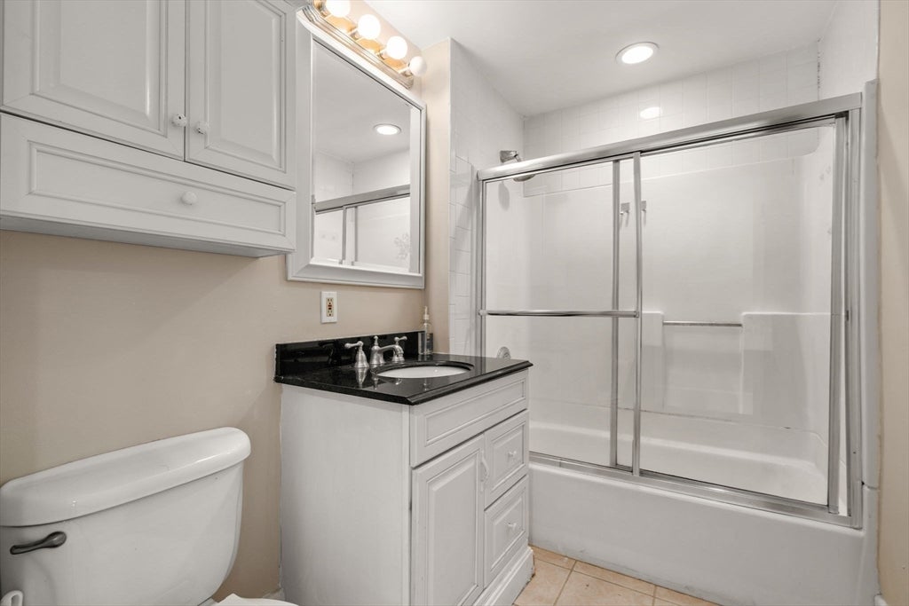 93 Easton Street, Boston, MA Photo #15