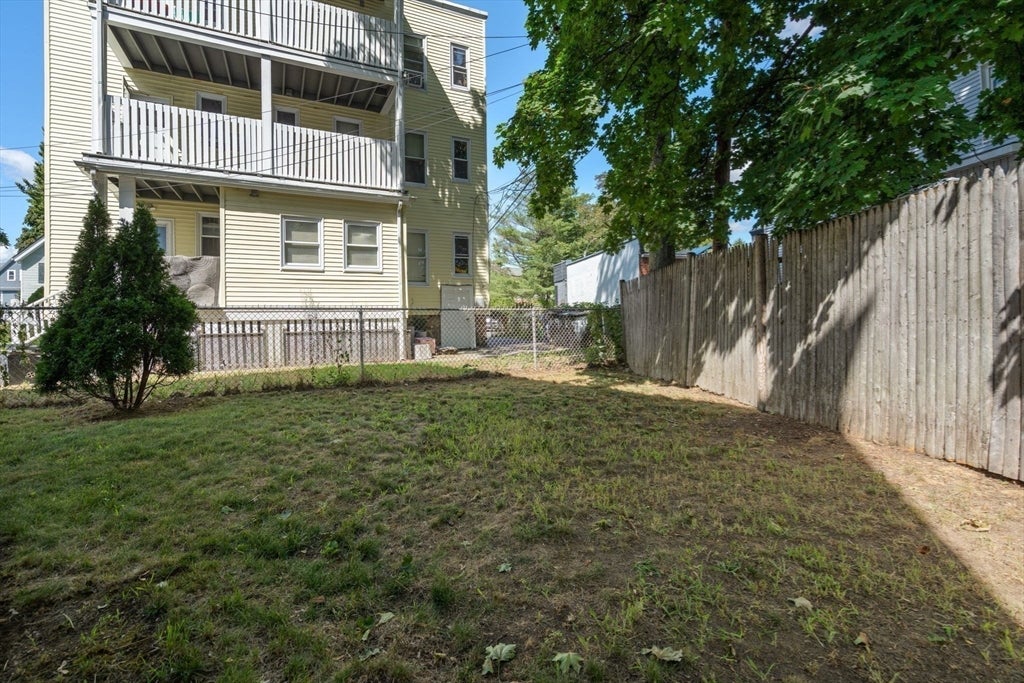 93 Easton Street, Boston, MA Photo #32