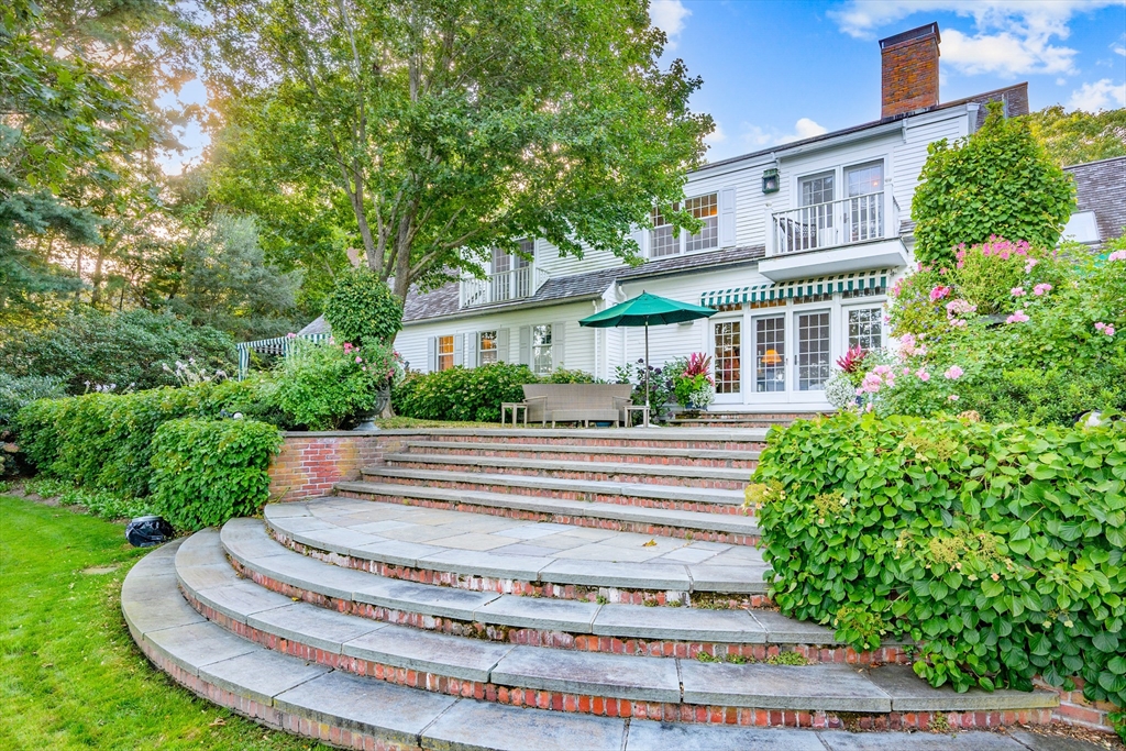 Barnstable, Massachusetts 02655, United States, 5 Bedrooms Bedrooms, ,6 BathroomsBathrooms,Residential,Active,210375