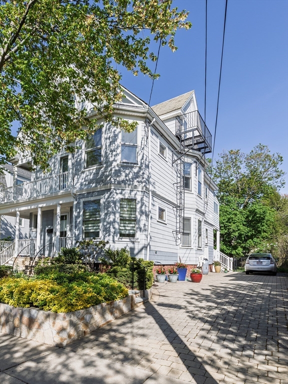 13-15 Oxford Avenue