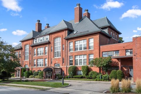 51 Pettee St 11 Newton MA 02464