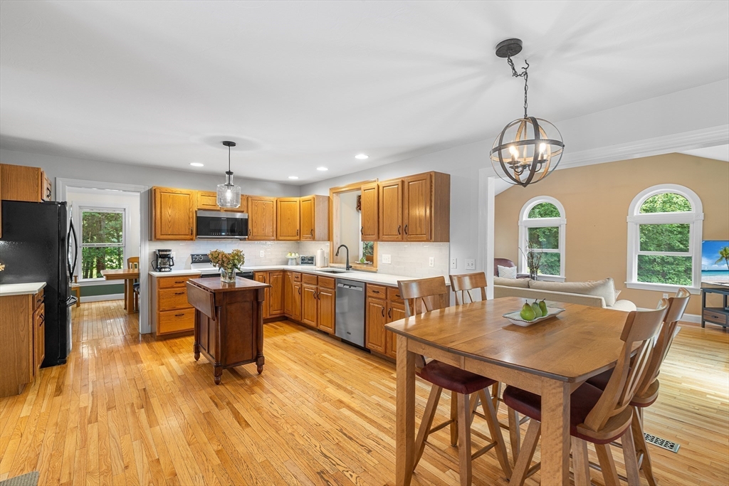16 Gray Squirrel Cir