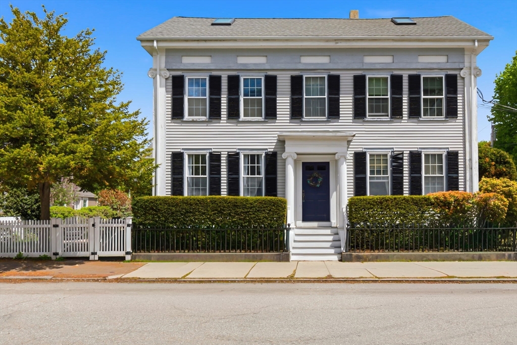 44 Washington St #A, Newburyport, MA, 44 Washington St #A, Newburyport, MA Photo #2