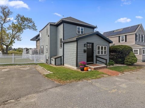 37 Pawsey St Quincy MA 02169