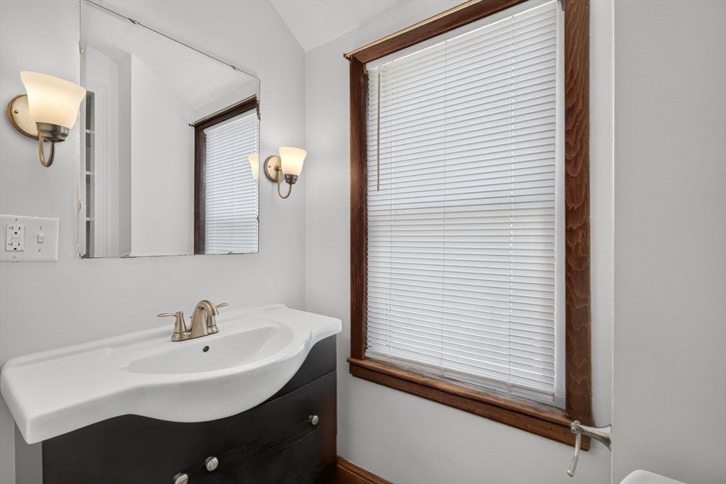 34 Bay View St, Quincy, MA, 34 Bay View St, Quincy, MA Photo #15