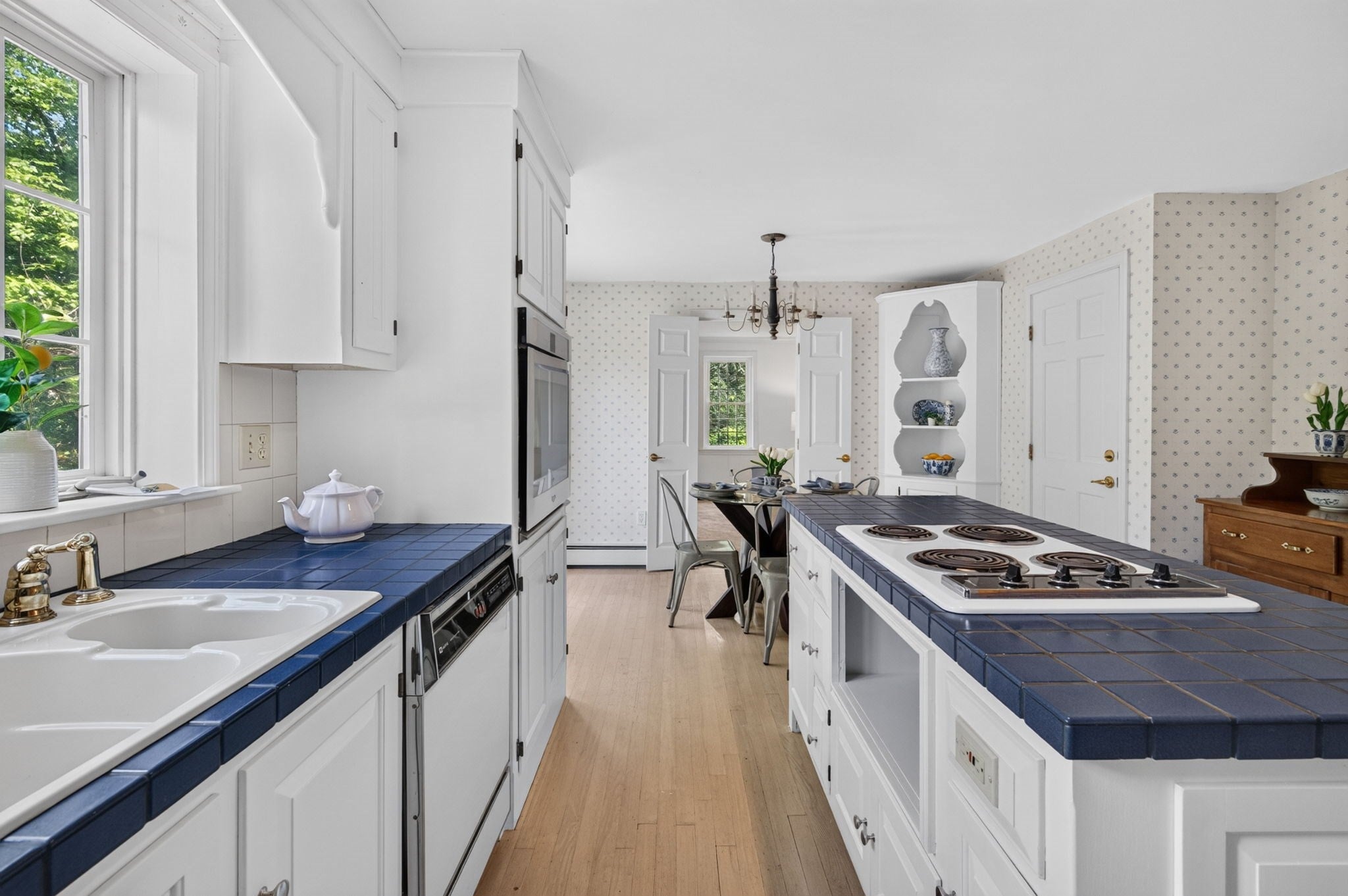 36 Woodland Rd, Andover, MA, 36 Woodland Rd, Andover, MA Photo #5