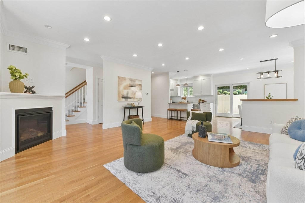 132 Newton St 132