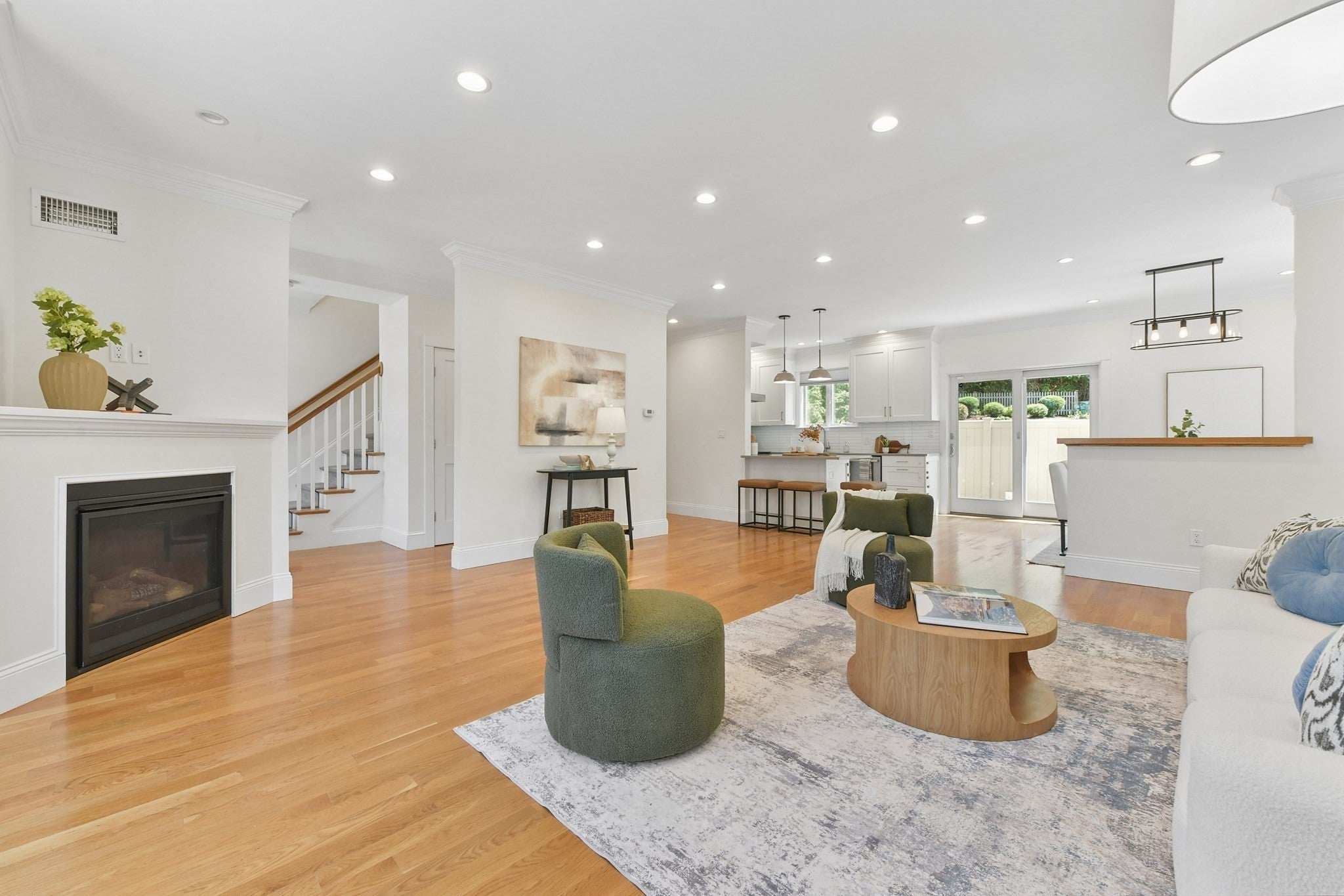 132 Newton St 132