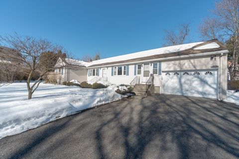 41 Auburn St Waltham MA 02453