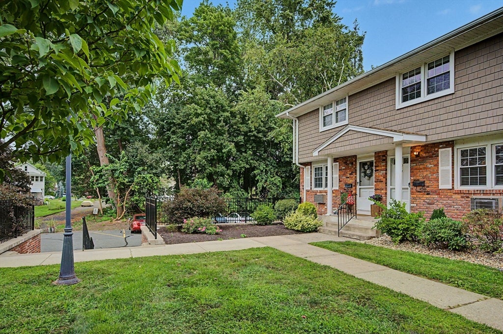 418 Meadow Street #F-2, Agawam, MA Photo #23