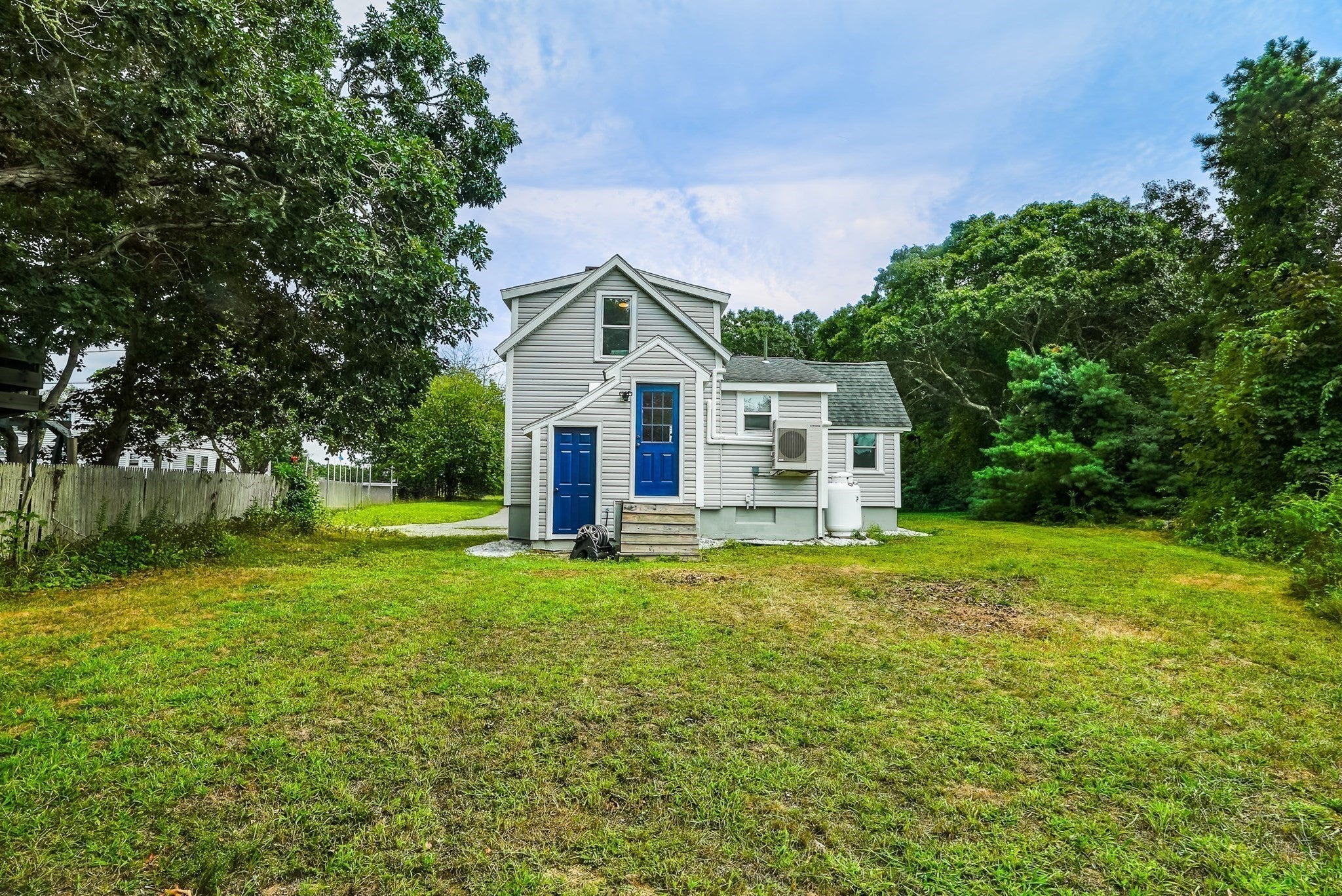 5 Baptiste Ave