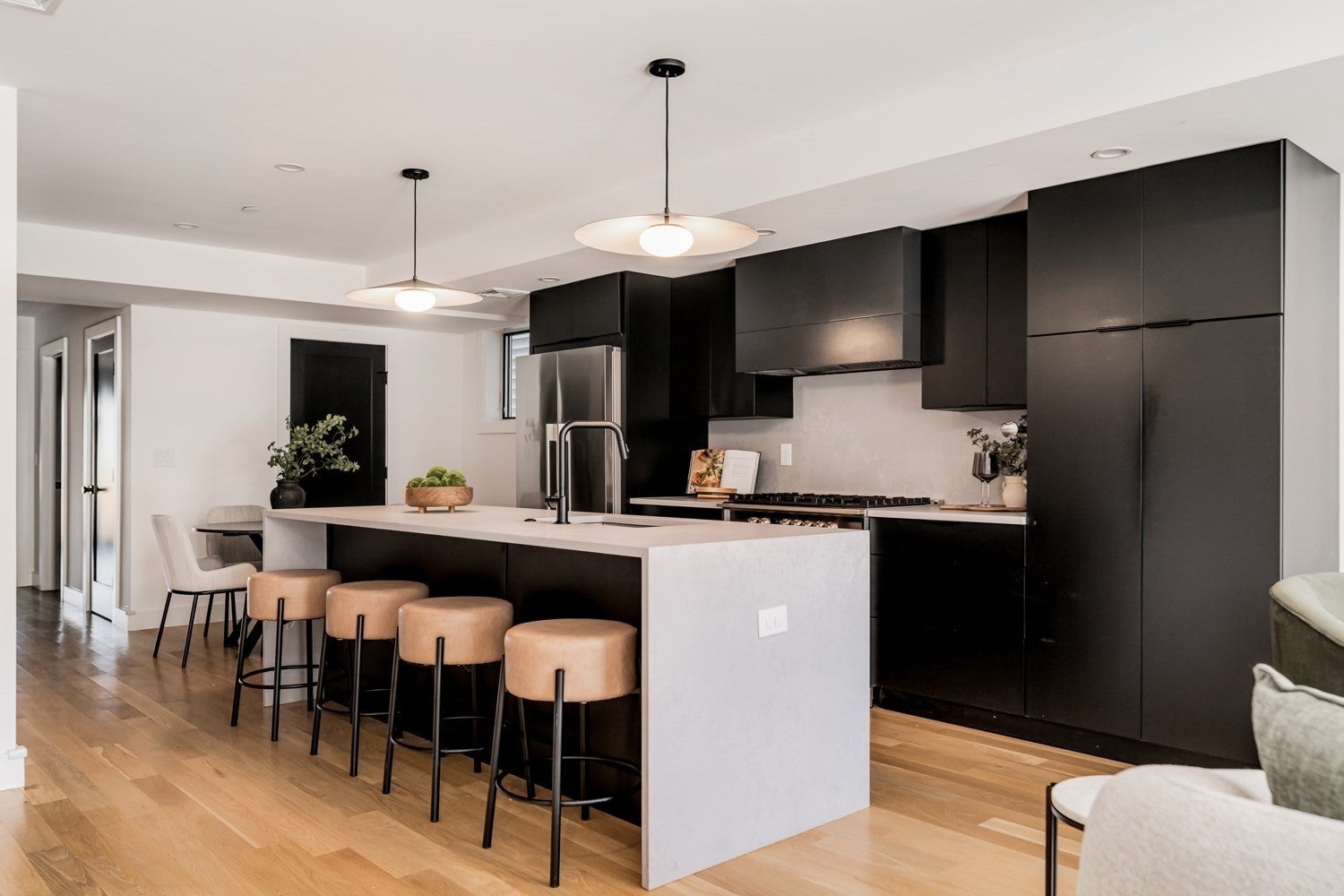 272 E Eagle ST #1, Boston, MA Photo #1
