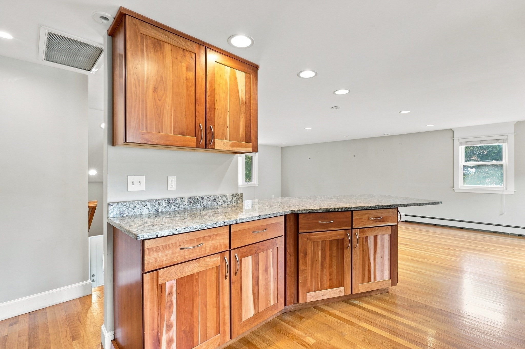 4 Groveland Road, Melrose, MA Photo #5