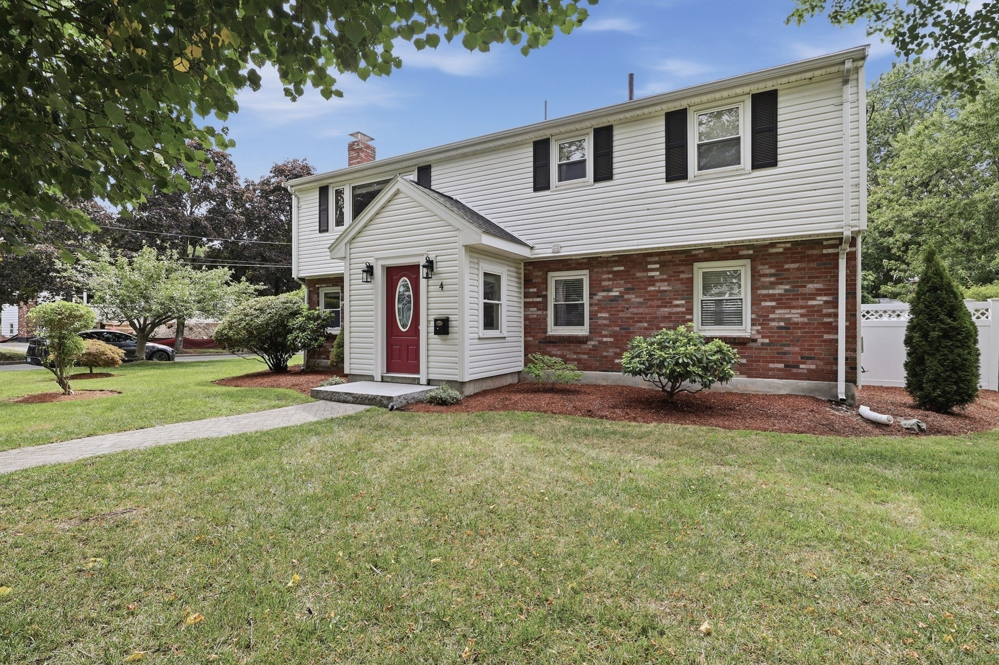 4 Groveland Road, Melrose, MA Photo #2