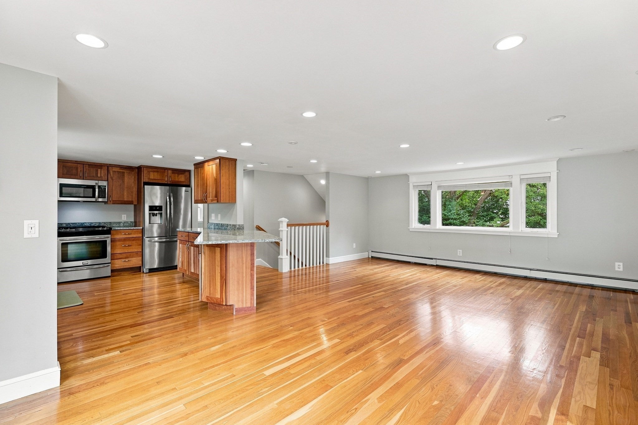 4 Groveland Road, Melrose, MA Photo #8