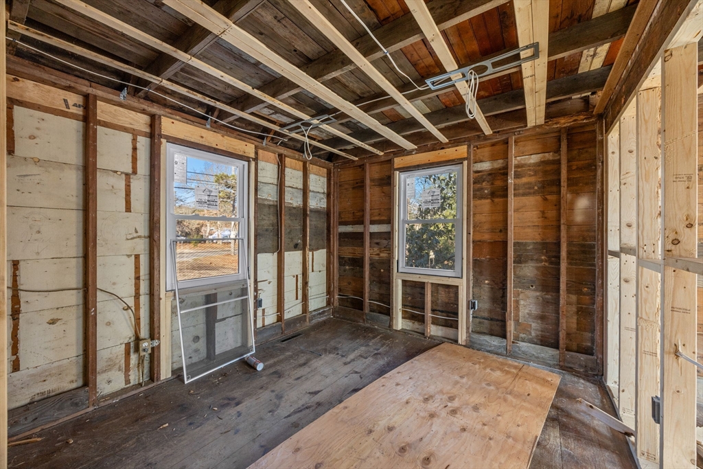 Harwich, Massachusetts 02645, United States, 3 Bedrooms Bedrooms, ,2 BathroomsBathrooms,Residential,Active,240550