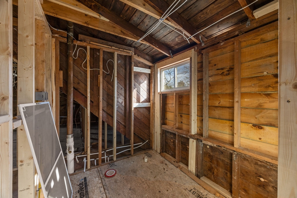 Harwich, Massachusetts 02645, United States, 3 Bedrooms Bedrooms, ,2 BathroomsBathrooms,Residential,Active,240550