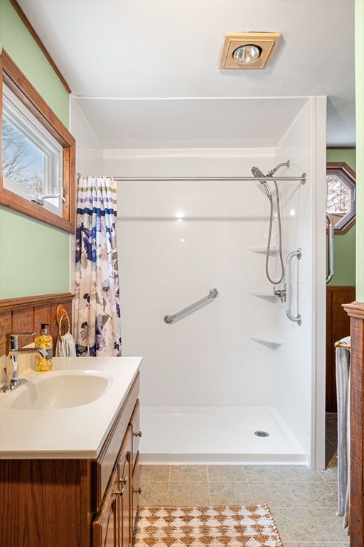 15 Waterman Rd, Auburn, MA Photo #19