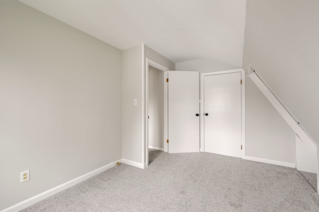 15 Waterman Rd, Auburn, MA Photo #31