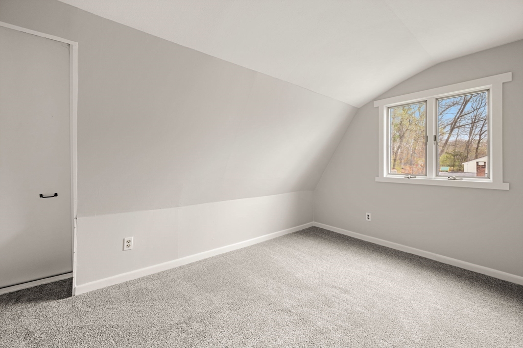 15 Waterman Rd, Auburn, MA Photo #29