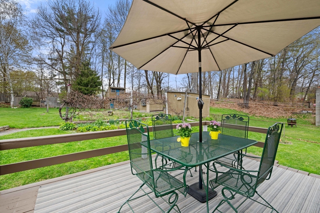 15 Waterman Rd, Auburn, MA Photo #7