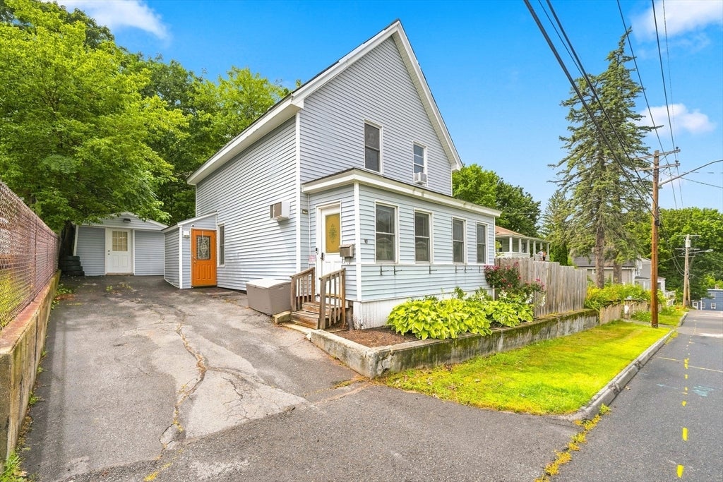 Photo of 38 Belmont Street, Fitchburg, MA