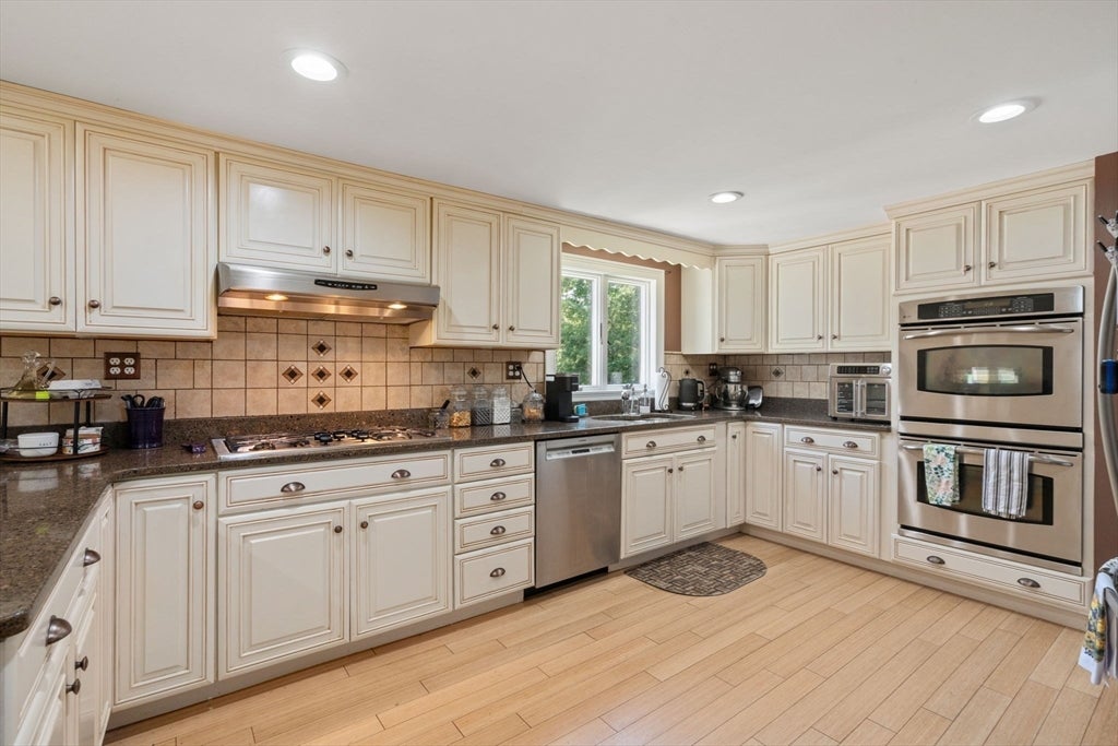 217 Charge Pond Road, Wareham, MA Photo #5