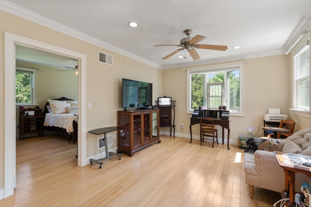 217 Charge Pond Road, Wareham, MA Photo #12
