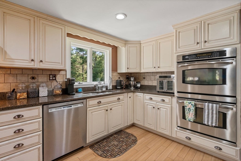 217 Charge Pond Road, Wareham, MA Photo #3