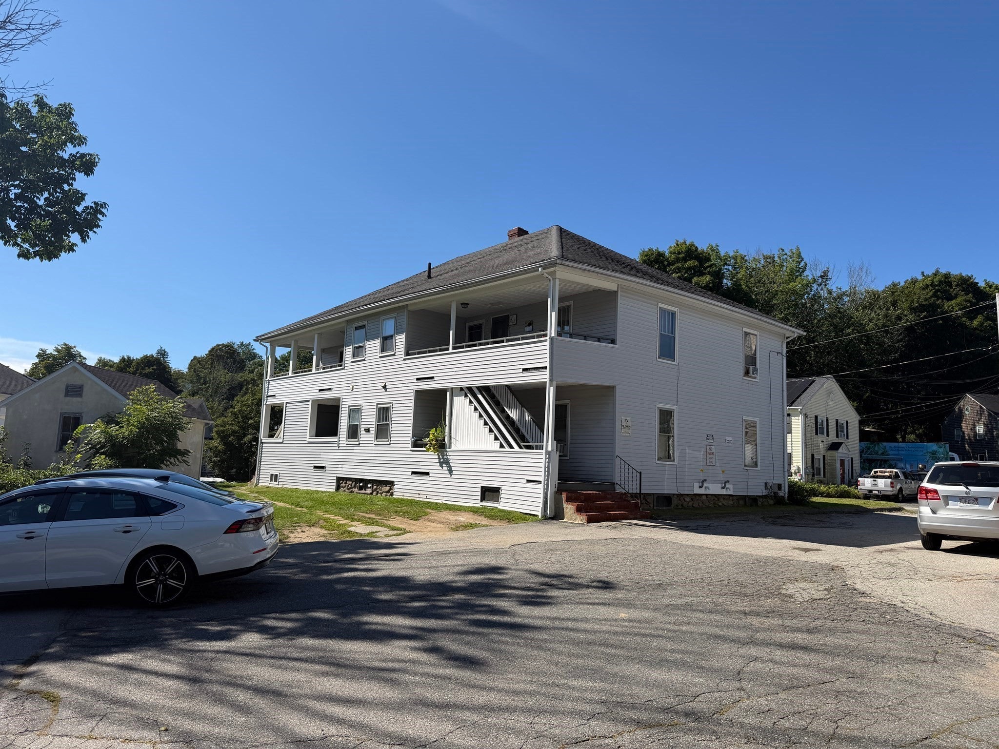 2 Hill St