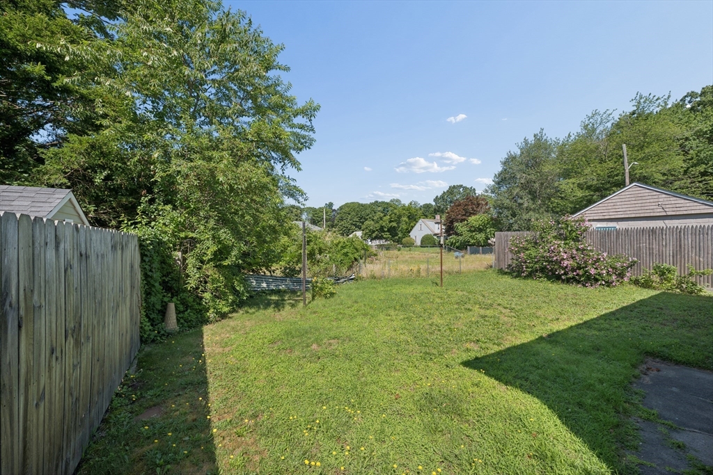 256 Green St, Fairhaven, MA Photo #24
