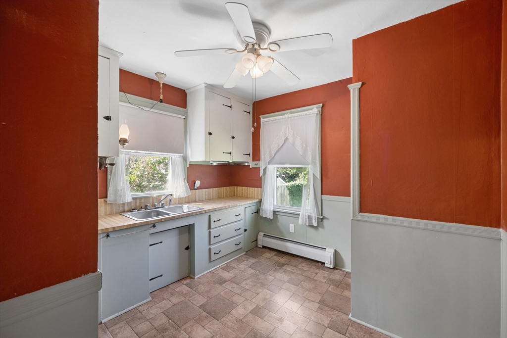 256 Green St, Fairhaven, MA Photo #10