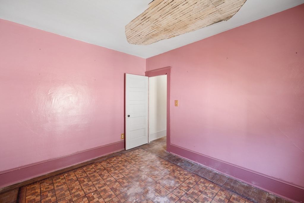 256 Green St, Fairhaven, MA Photo #16