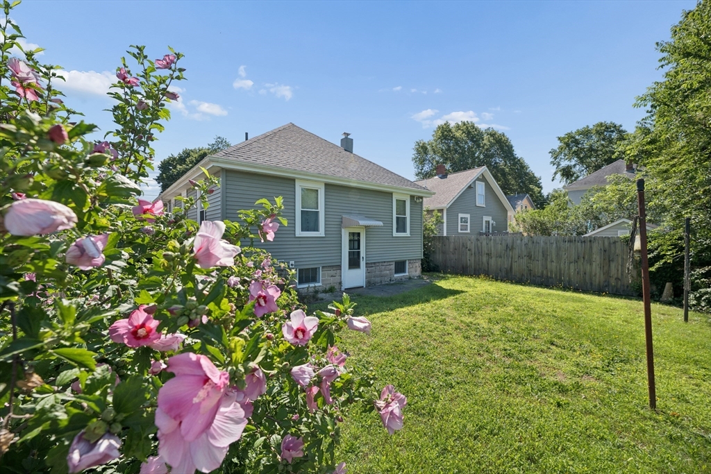 256 Green St, Fairhaven, MA Photo #23