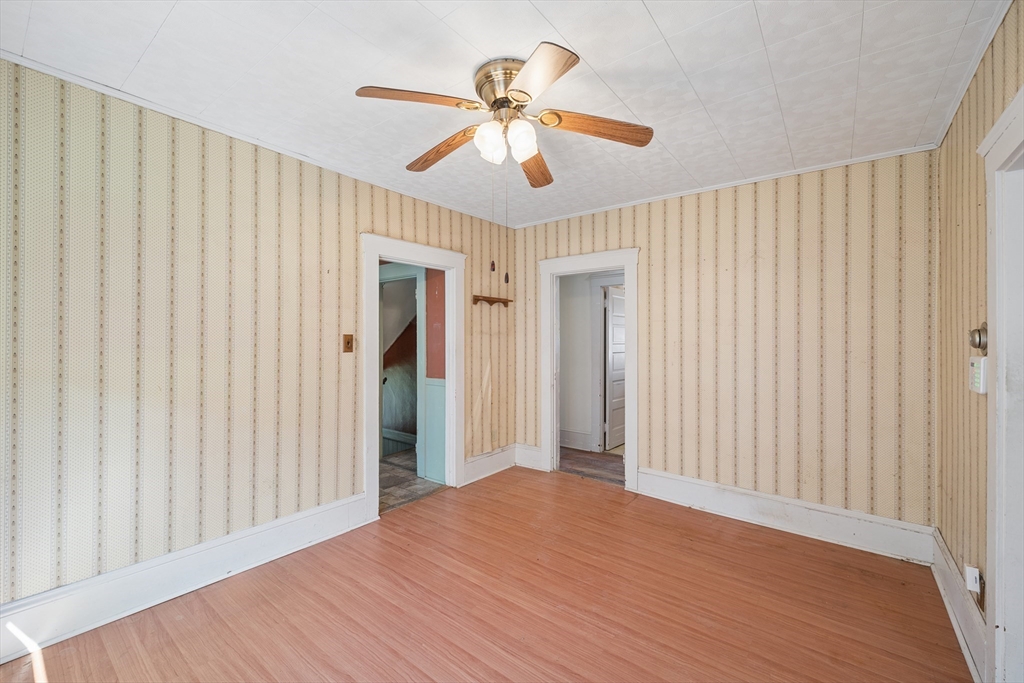 256 Green St, Fairhaven, MA Photo #9