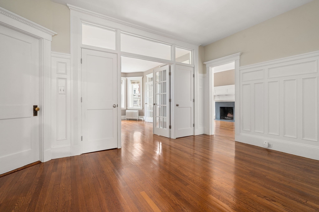 76 Marshal St 2