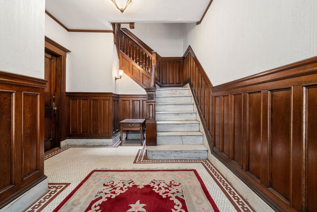76 Marshal St 2